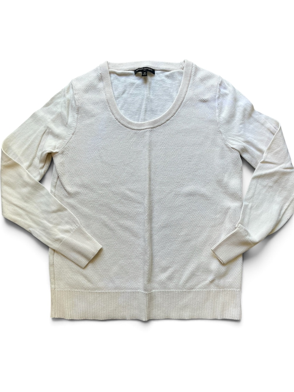 Banana Republic women’s size medium Cream Scoop Neck Knit Sweater